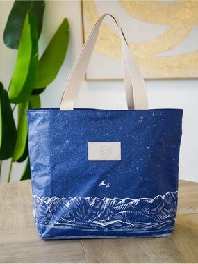 ALOHA Collection x Camp Erdman day tripper tote and small pouch bundle.